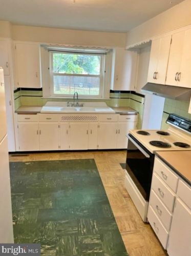 108 Middle St, Hanover PA  17331-2521 exterior