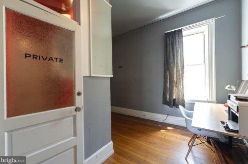 1223 6 St, Philadelphia PA 19120-3101 exterior