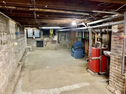 119 Shepherd St, Chicopee MA 01013-2033 exterior