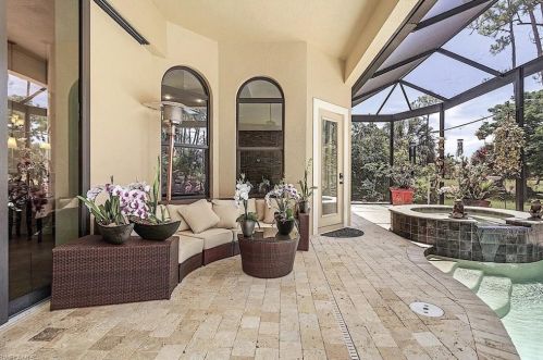 2832 Coco Lk Dr, Naples FL 34105-4514 exterior