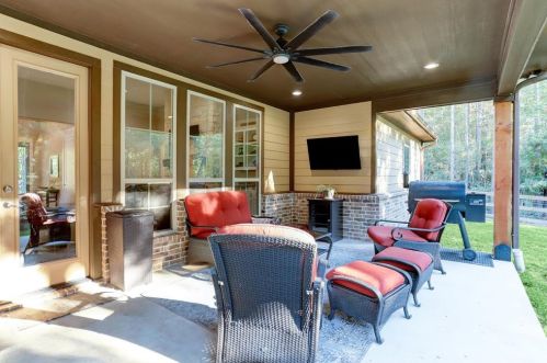 11416 Connie Ln, Montgomery TX 77316-5431 exterior