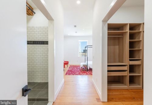 2218 Emerald St, Philadelphia PA 19134-2505 exterior