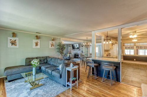 448 8th St, Bohemia NY  11716-1332 exterior