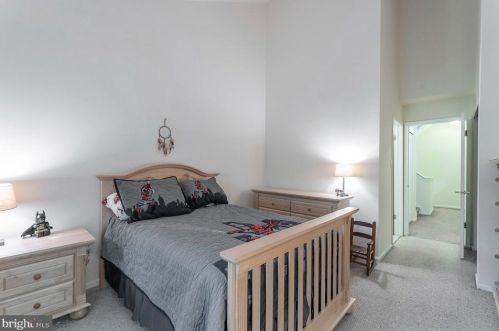 1310 Foxmeadow Dr, Limerick PA 19468-1556 exterior