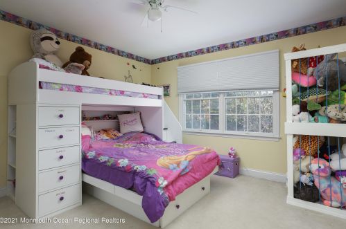 40 Aimee Dr, East Freehold NJ 07728-9220 exterior