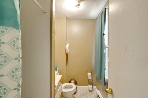 18 Lafayette St, Worcester MA 01608-2131 exterior