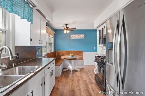 4041 Lester Dr, Grand Rapids MI 49525-1455 exterior