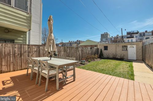 1218 Fairmont St, Washington DC  20009-5322 exterior