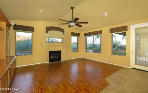 11438 Mtn Breeze Dr, Tucson AZ 85737-7247 exterior