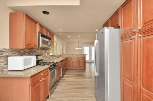 3202 Vlg Park Dr, Humble TX 77339-1919 exterior