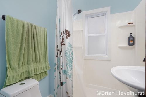 1424 Widdicomb Ave, Grand Rapids MI 49504-3046 exterior