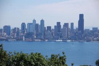 2208 Walnut Ave, Seattle, WA 98116-2051