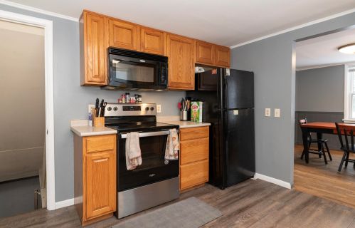 2335 Amherst Ave, Kalamazoo MI  49008-3937 exterior