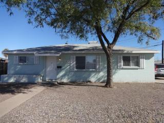 2736 Alice Ave, Phoenix AZ  85051-4075 exterior