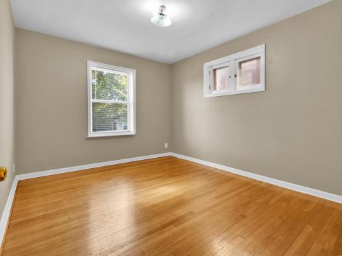 5821 Goener Ave, Saint Louis MO 63116-2234 exterior