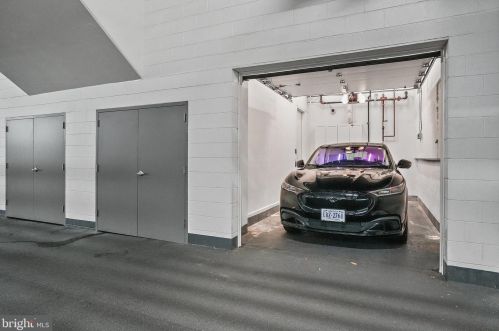 420 3rd St, Washington DC  20003-1930 exterior