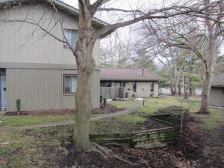 3850 Greenleaf Cir, Kalamazoo, MI 49008-2509