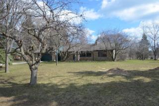 9420 Sleepy Hollow Ln, Milwaukee WI  53217-1244 exterior