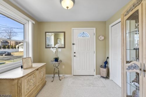 20 Marion Ave, Springfield, NJ 07081-1403