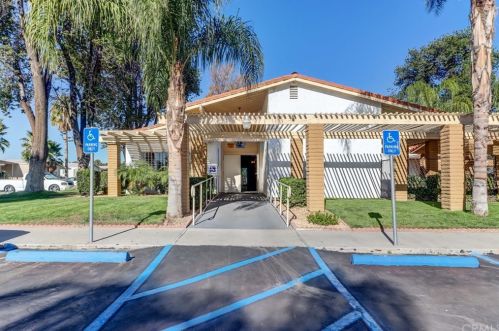 350 San Jacinto Ave, Perris CA 92571-2809 exterior