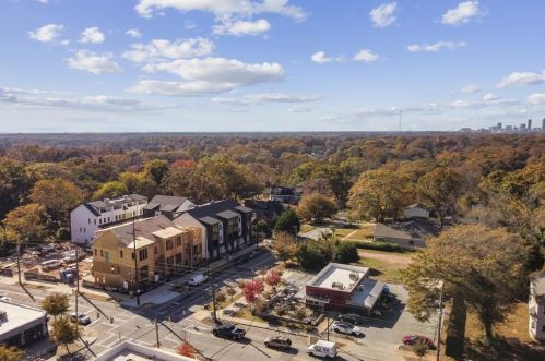 2347 Hosea L Williams Dr, Atlanta GA  30317-2735 exterior