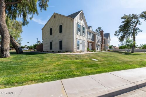 1600 Saba St, Chandler AZ  85225-0901 exterior