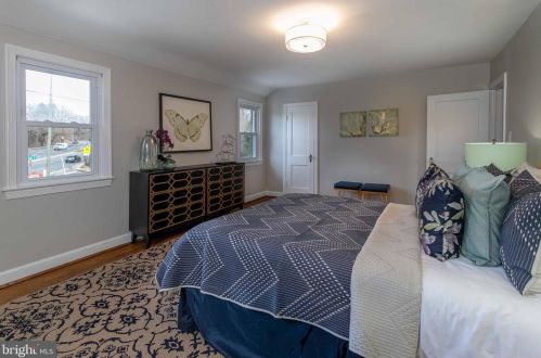 9607 Hastings Dr, Silver Spring MD 20901-3198 exterior