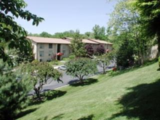 6025 Roland Ave, Baltimore MD  21210-1199 exterior