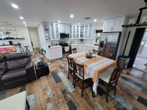 264 Todd Ave, Fort Pierce FL  34983-3137 exterior