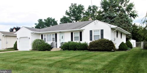 111 Argonne Ave, Trenton, NJ 08620-1603