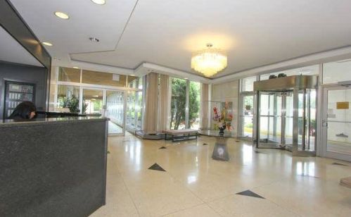 3950 Lake Shore Dr, Chicago IL  60613-3434 exterior