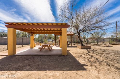 5525 Iowa St, Tucson AZ  85757-9353 exterior