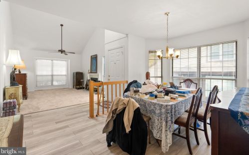 1517 Hugo Cir, Silver Spring MD  20906-5920 exterior