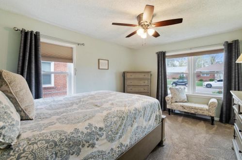 6248 Kinsey Pl, Saint Louis MO 63109-2625 exterior