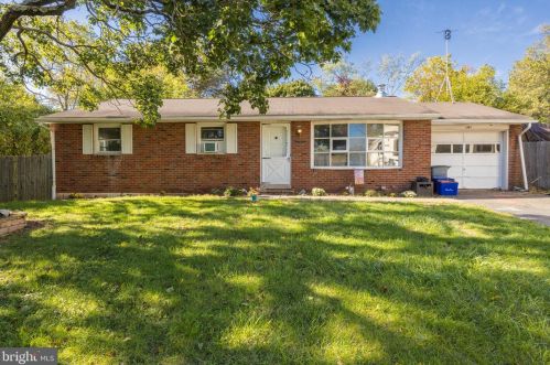 1387 Adams St, Pottstown, PA 19464-2458