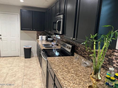 2234 Bowker St, Phoenix AZ 85040-3483 exterior