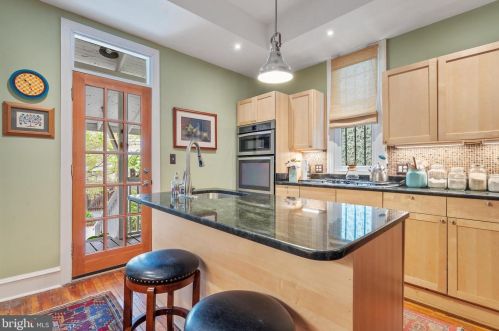 1340 Vly Pl, Washington DC 20020-5716 exterior