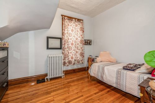 3310 Wrightwood Ave, Chicago IL 60639-1441 exterior