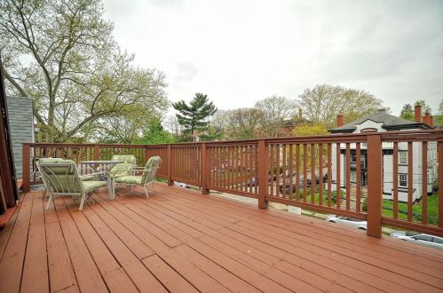 217 End Ave, Pittsburgh PA 15221-2727 exterior