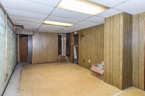 1901 Junction Ave, Kalamazoo MI  49048-1622 exterior