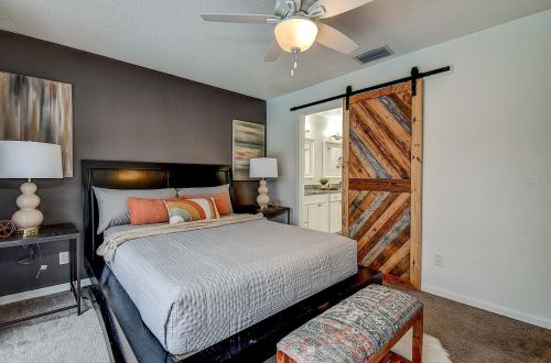 9759 Fox Hollow Rd, Tampa FL  33647-1831 exterior