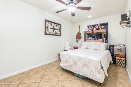 3731 Liberty Ave, Tucson AZ 85706-3161 exterior