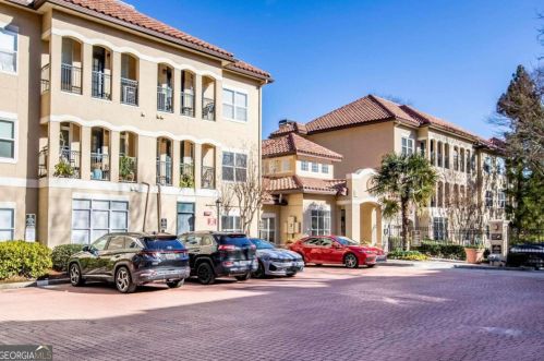 955 Juniper St, Atlanta GA 30309-5123 exterior