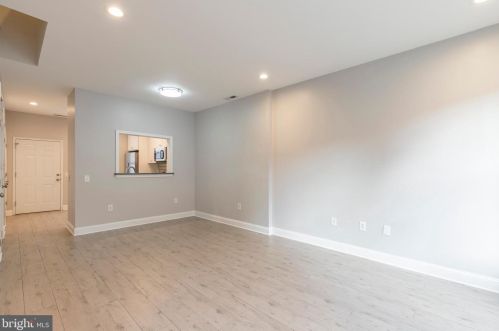 1315 Fitzwater St, Philadelphia PA  19147-2559 exterior