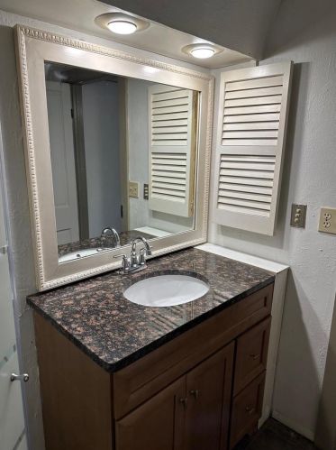 111 Center St, Suring WI 54174-9554 exterior