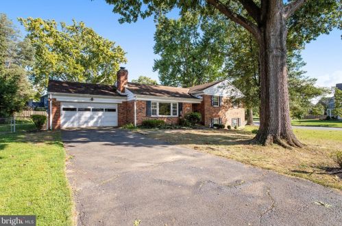 1127 Guilford Ct, Mc Lean, VA 22101-2948