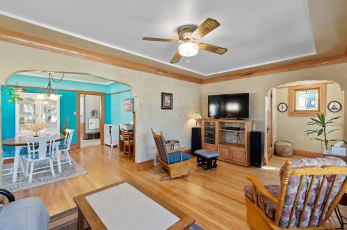 227 Plainfield Ave, Milwaukee, WI 53207-4353