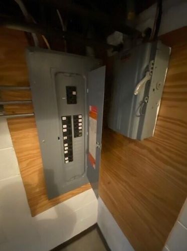 1725 Peck St, Meskegon MI 49441-2530 exterior