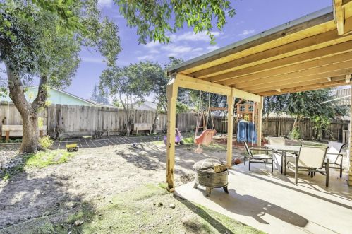 340 Ironwood Dr, Turlock CA 95380-6308 exterior