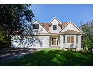 3720 Farmington Rd, Hopkins, MN 55305-4129